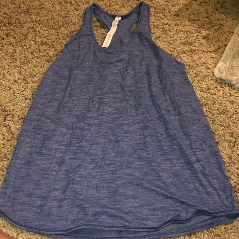 Used lululemmon  shirt size 4